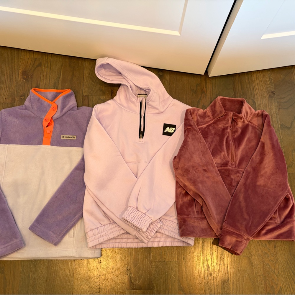 Bundle/lot girls sweatshirts size 10/12